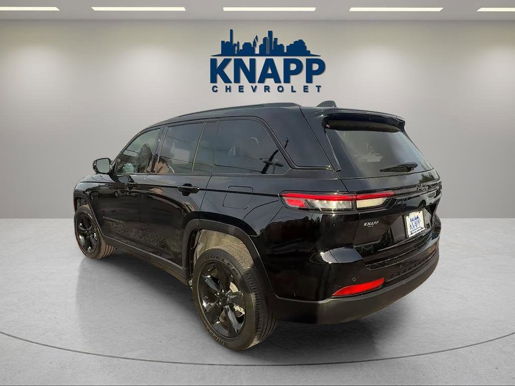 2023 Jeep Grand Cherokee Altitude 4x2