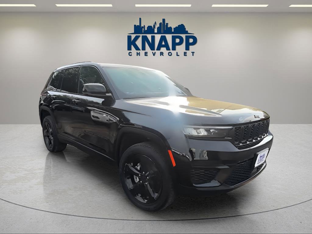 2023 Jeep Grand Cherokee Altitude 4x2