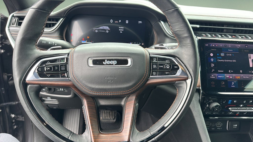 2022 Jeep Grand Cherokee Summit
