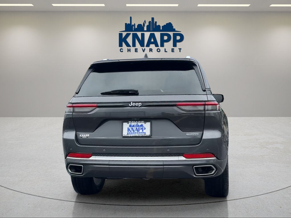 2022 Jeep Grand Cherokee Summit