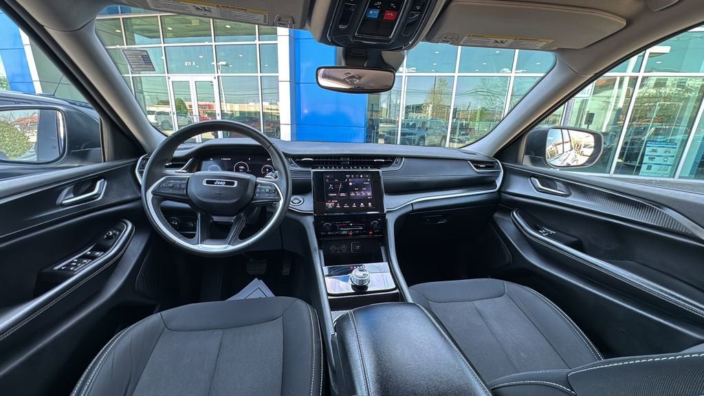 2023 Jeep Grand Cherokee Laredo