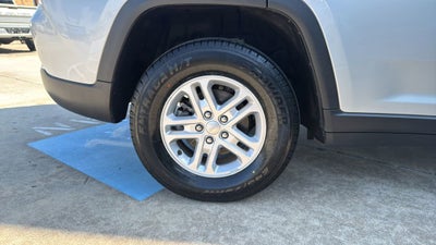 2023 Jeep Grand Cherokee Laredo