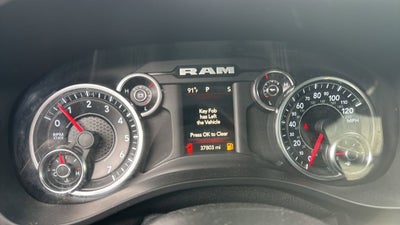 2022 RAM 1500 Big Horn Quad Cab 4x4 6'4" Box