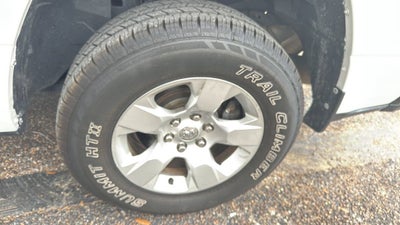 2022 RAM 1500 Big Horn Quad Cab 4x4 6'4" Box