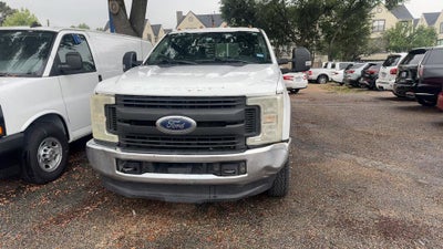 2017 Ford Super Duty F-350 DRW XLT