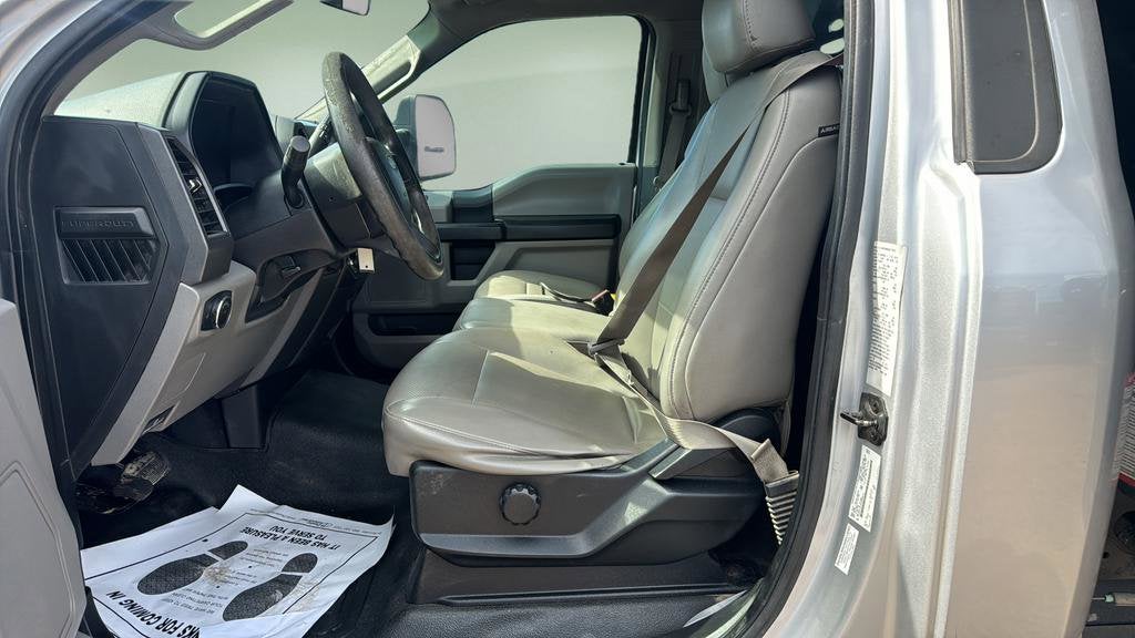 2017 Ford Super Duty F-450 DRW XLT