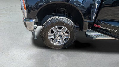 2023 Ford F-350 LARIAT