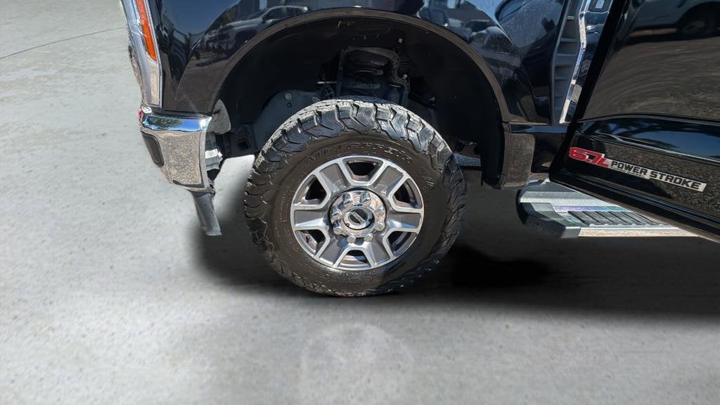 2023 Ford F-350 LARIAT