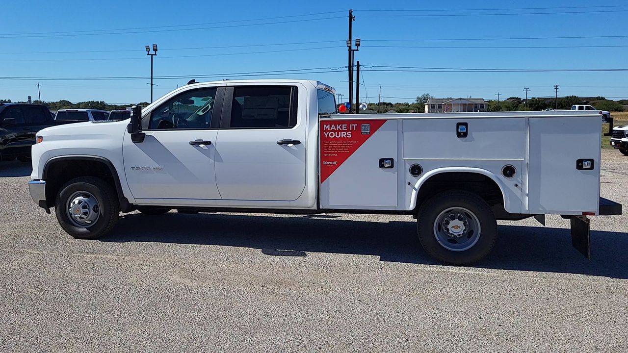 2025 Chevrolet Silverado 3500 HD Chassis Cab Work Truck