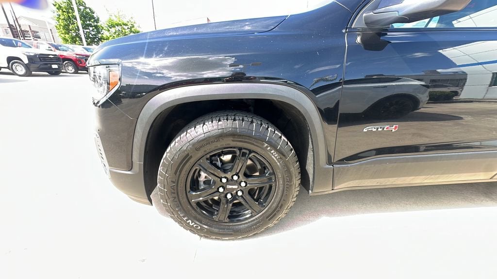 2023 GMC Acadia AT4
