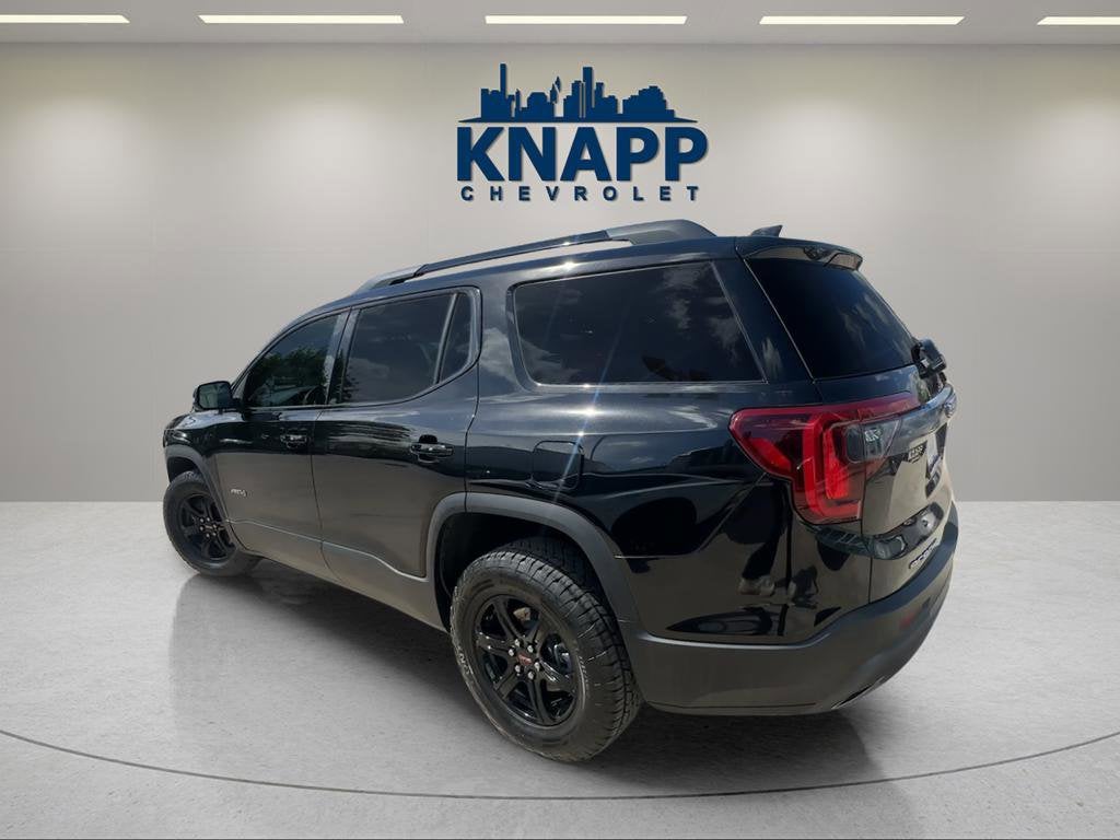 2023 GMC Acadia AT4