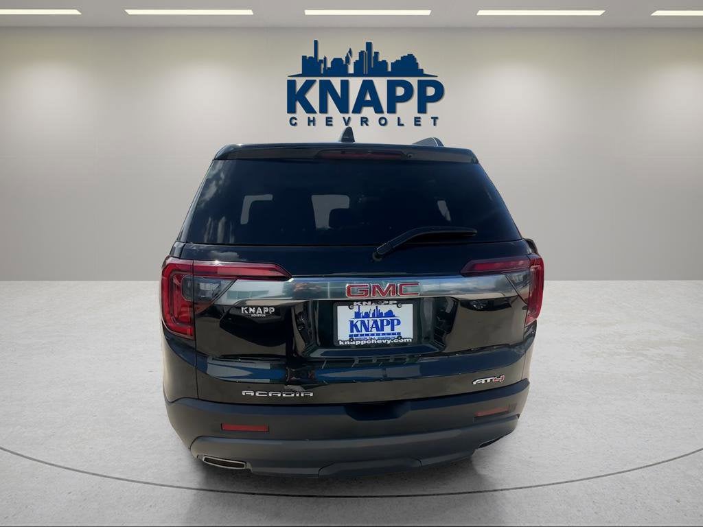 2023 GMC Acadia AT4