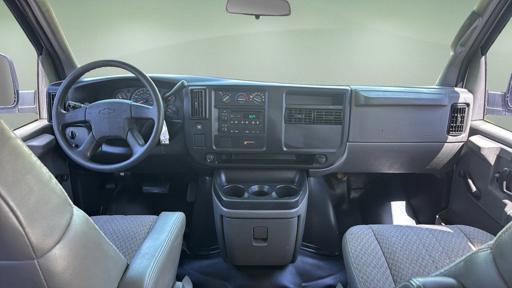 2006 Chevrolet Express Passenger 1500 LS