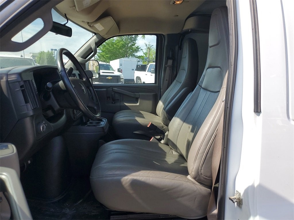 2023 GMC Savana Cargo 2500 Work Van