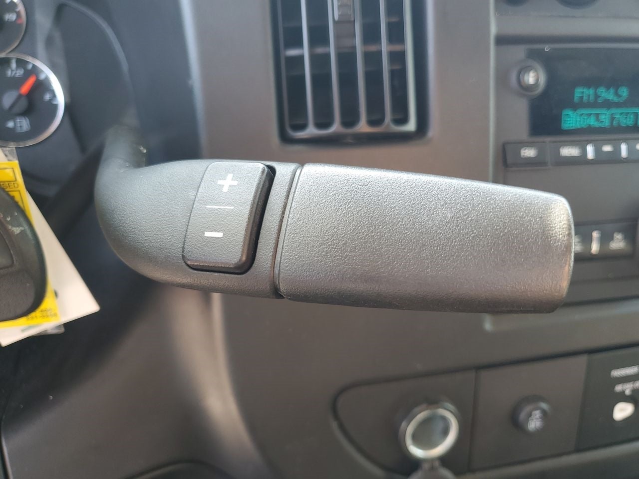 2023 GMC Savana Cargo 2500 Work Van