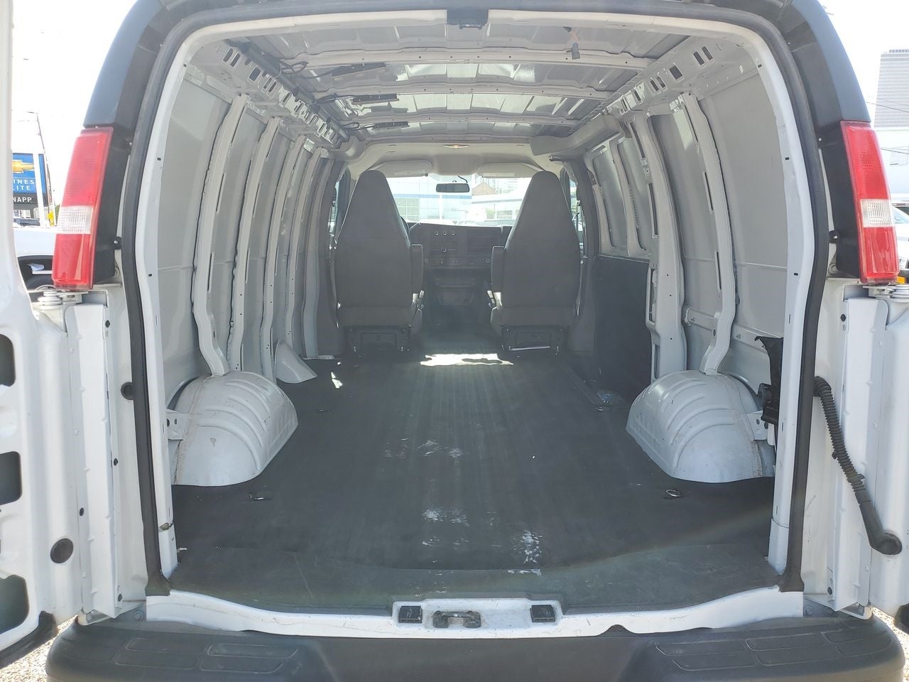 2023 GMC Savana Cargo 2500 Work Van