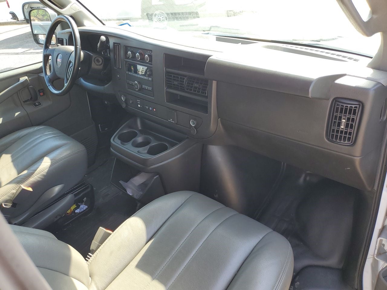 2023 GMC Savana Cargo 2500 Work Van