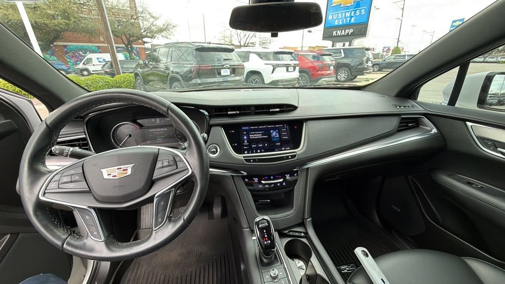 2022 Cadillac XT5 Luxury