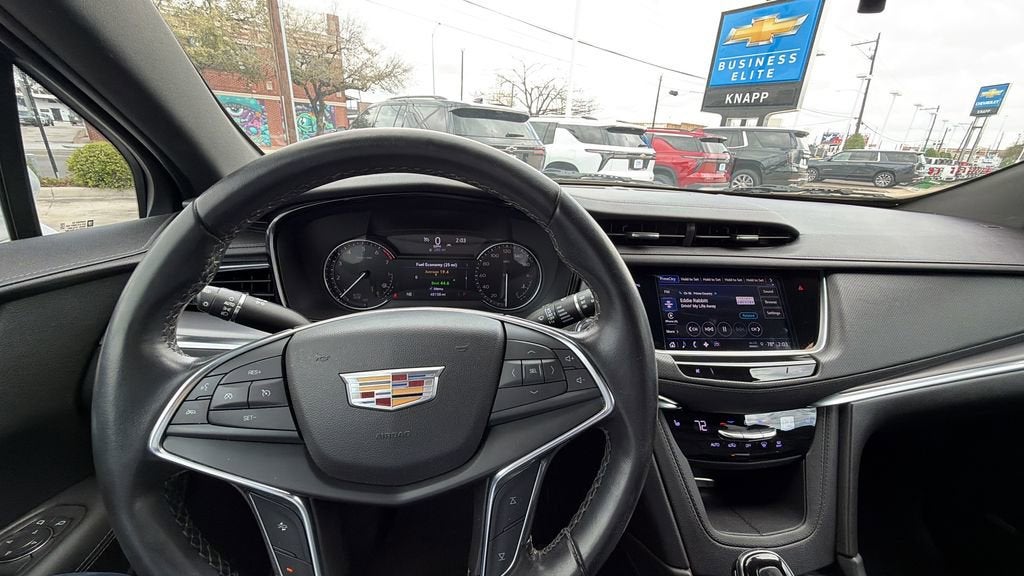 2022 Cadillac XT5 Luxury