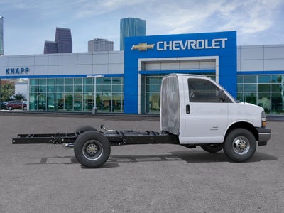 2025 Chevrolet Express Cutaway 3500 1WT