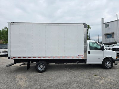 2026 Chevrolet Express Cutaway 3500 1WT