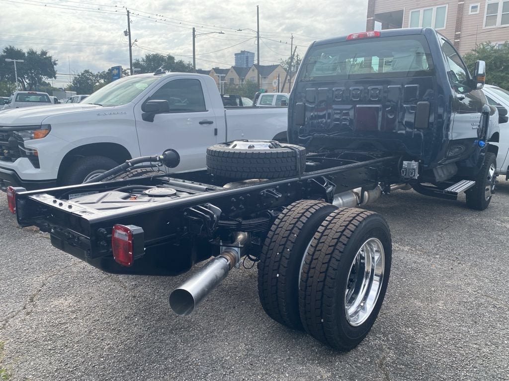 2024 Chevrolet Silverado 5500 HD LT
