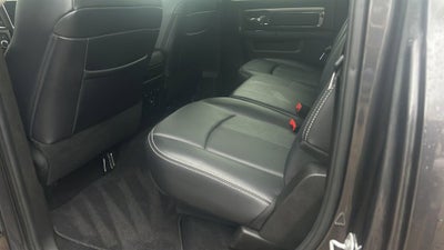 2018 RAM 2500 Laramie Crew Cab 4x4 6'4" Box