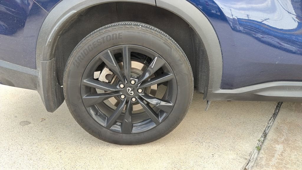 2024 INFINITI QX60 LUXE