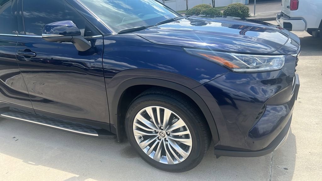 2025 Toyota Highlander Platinum