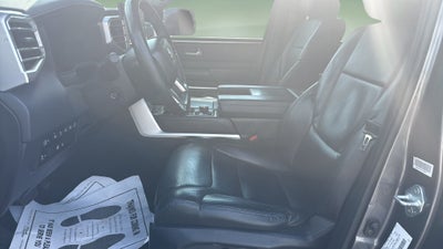 2024 Toyota Tundra Platinum