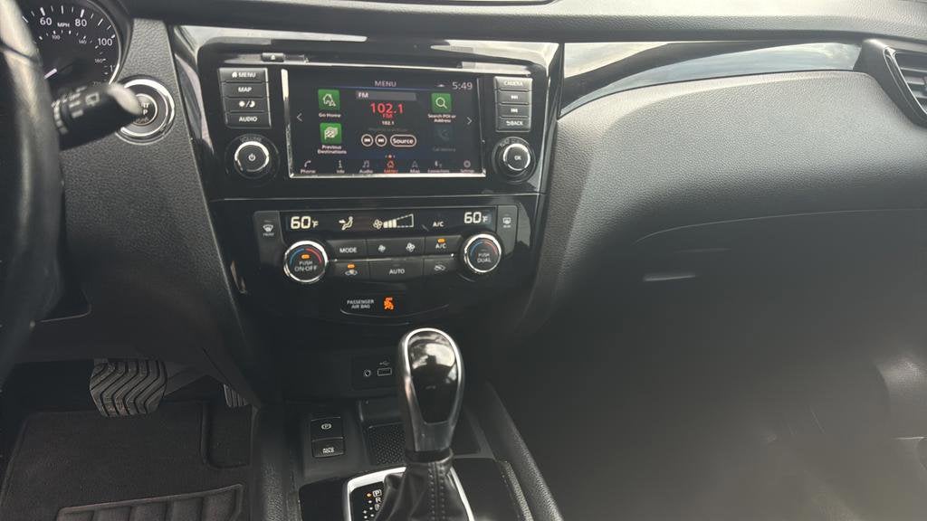 2022 Nissan Rogue Sport SL FWD Xtronic CVT