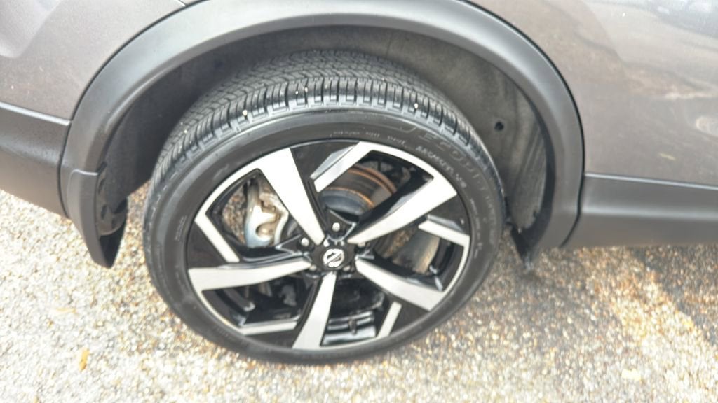 2022 Nissan Rogue Sport SL FWD Xtronic CVT