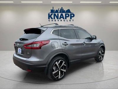 2022 Nissan Rogue Sport SL FWD Xtronic CVT