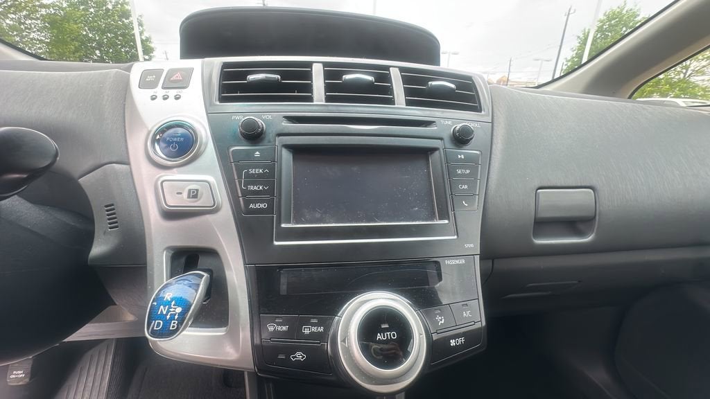 2013 Toyota Prius v Two