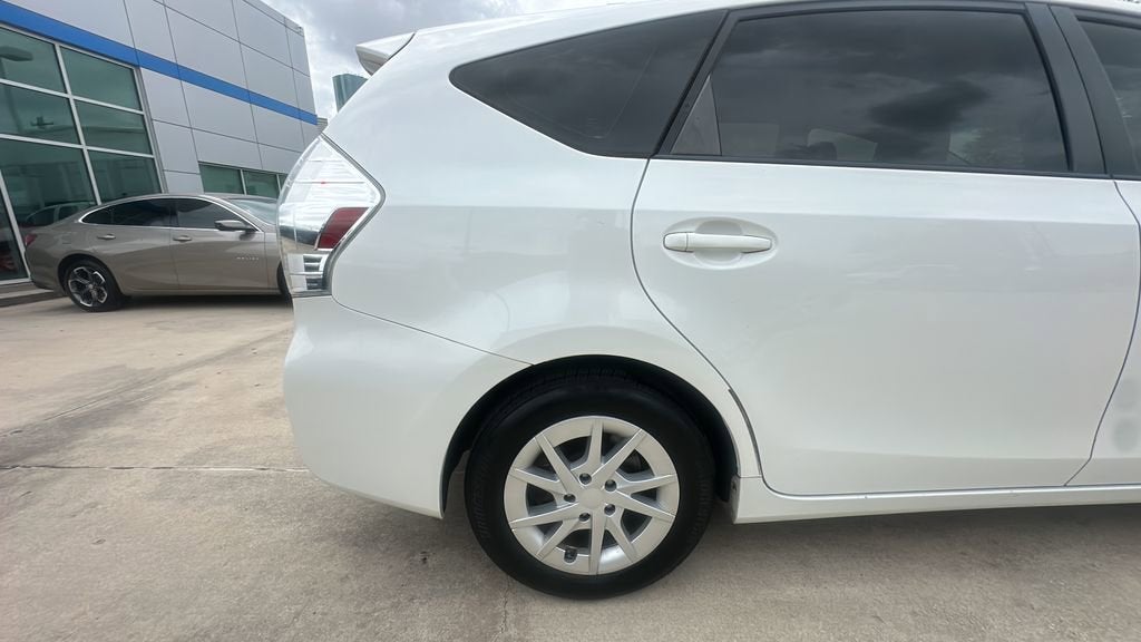 2013 Toyota Prius v Two