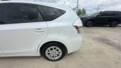 2013 Toyota Prius v Two