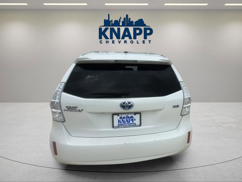 2013 Toyota Prius v Two