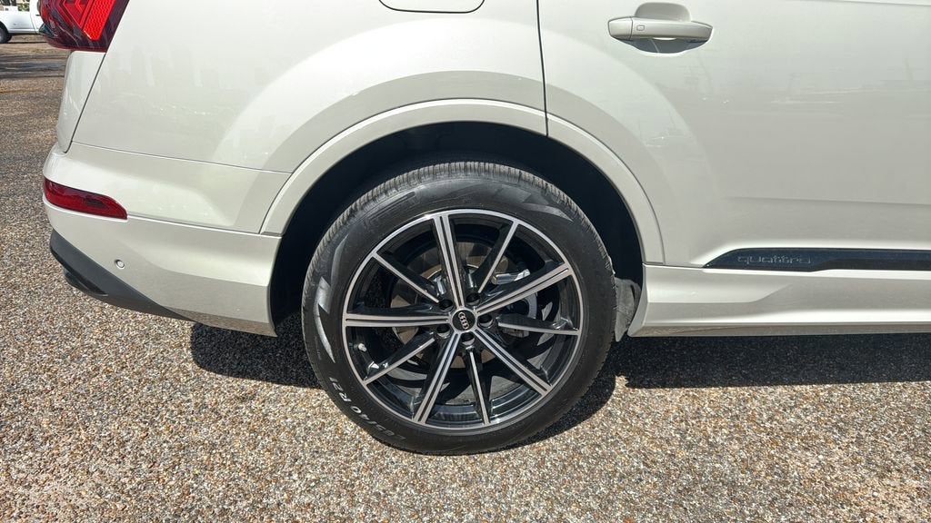 2024 Audi Q7 Premium Plus 55 TFSI quattro Tiptronic