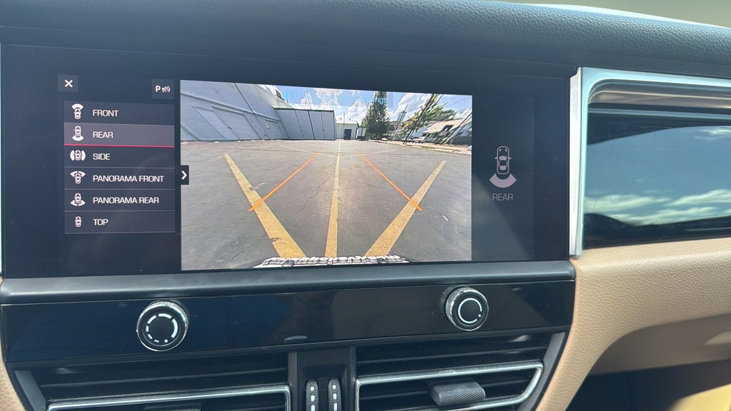 2024 Porsche Macan T