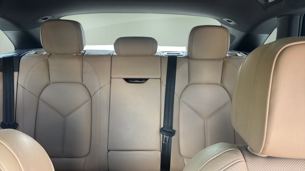 2024 Porsche Macan T