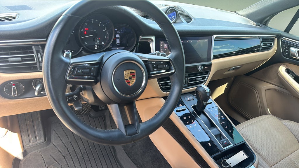 2024 Porsche Macan T