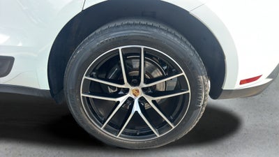 2024 Porsche Macan T