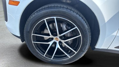 2024 Porsche Macan T