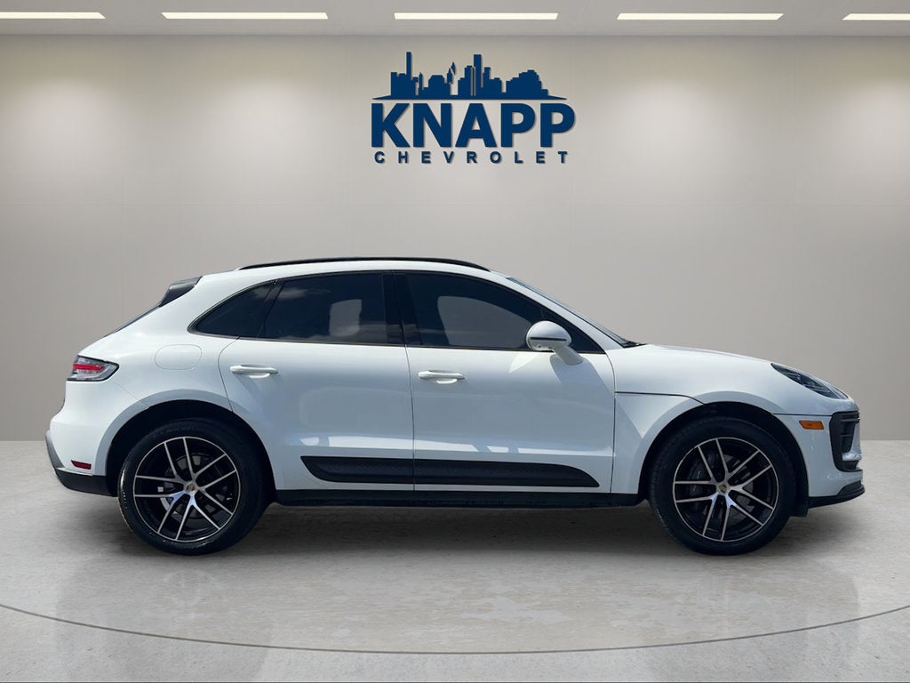2024 Porsche Macan T