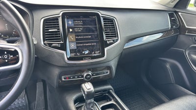 2018 Volvo XC90 T6 Momentum