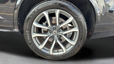 2018 Volvo XC90 T6 Momentum