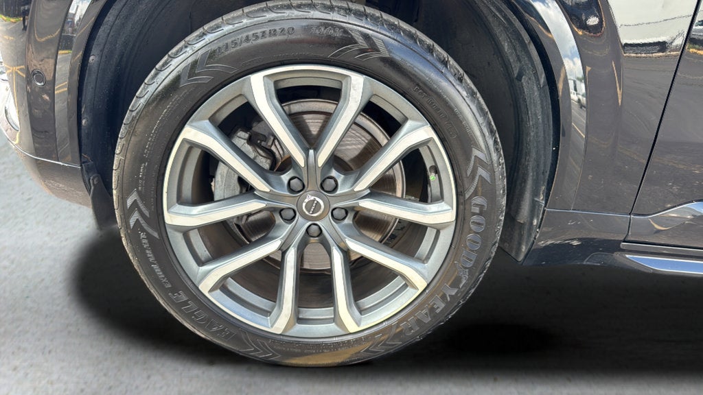 2018 Volvo XC90 T6 Momentum