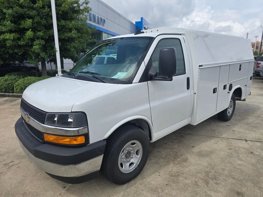2026 Chevrolet Express Cutaway