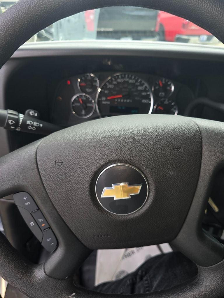 2026 Chevrolet Express Cutaway 20