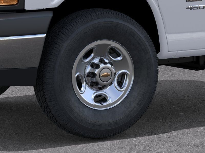 2026 Chevrolet Express Cutaway 23